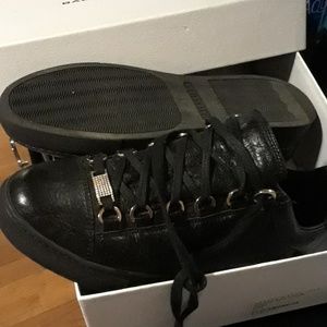 Balenciaga arena (low top)